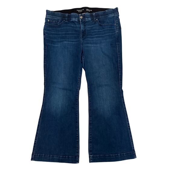 Torrid Bombshell Flare Jeans Super Soft 22S Dark Wash High Rise Plus Size Chic - Picture 2 of 9